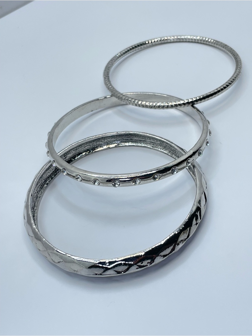 Silver Tone Stackable Bangle Set Rhinestone Textured Bracelets - Picture 5 of 6